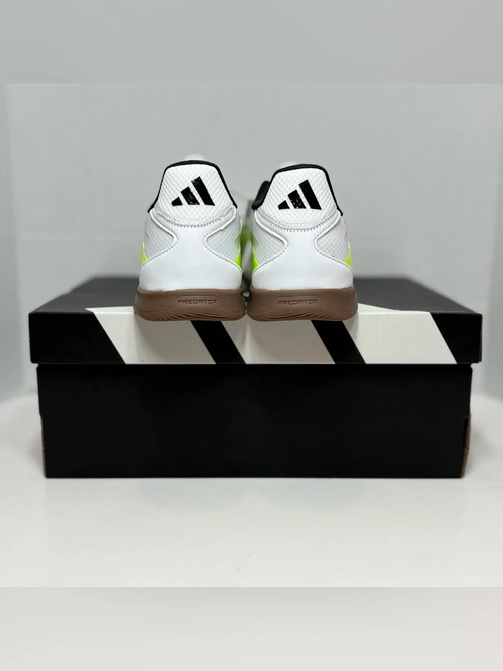 adidas Predator Indoor Soccer Shoes Sneakers JI1159 White Neon Yellow Men’s 5.5